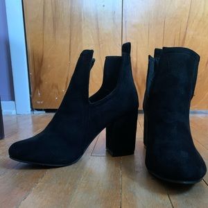 Black suede chunky heels